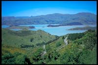 Blick auf die Banks Peninsula und Abfahrt nach Lyttelton