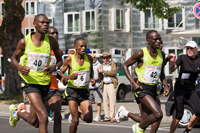 Marathonläufer im Hafen