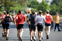 Marathonläufer im Hafen