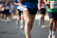 Marathonläufer auf der Oberkasseler Brücke